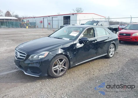 2014 Mercedes-Benz E 350 4Matic z USA, uszkodzony, nr VIN WDDHF8JB8EB008347